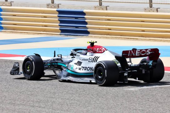 Lewis Hamilton (GBR) Mercedes AMG F1 W13.
10.03.2022. Formula 1 Testing, Sakhir, Bahrain, Day One.
- www.xpbimages.com, EMail: requests@xpbimages.com © Copyright: Batchelor / XPB Images