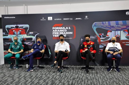 (L to R): Mike Krack (LUX) Aston Martin F1 Team, Team Principal; Jost Capito (GER) Williams Racing Chief Executive Officer; Toto Wolff (GER) Mercedes AMG F1 Shareholder and Executive Director; Mattia Binotto (ITA) Ferrari Team Principal; and Franz Tost (AUT) AlphaTauri Team Principal, in the FIA Press Conference.
10.03.2022. Formula 1 Testing, Sakhir, Bahrain, Day One.
- www.xpbimages.com, EMail: requests@xpbimages.com © Copyright: Bearne / XPB Images