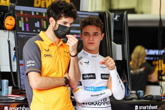 Lando Norris (GBR) McLaren.
10.03.2022. Formula 1 Testing, Sakhir, Bahrain, Day One.
- www.xpbimages.com, EMail: requests@xpbimages.com © Copyright: Moy / XPB Images