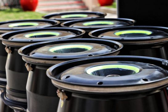 Ferrari wheel rims.
10.03.2022. Formula 1 Testing, Sakhir, Bahrain, Day One.
- www.xpbimages.com, EMail: requests@xpbimages.com © Copyright: Moy / XPB Images