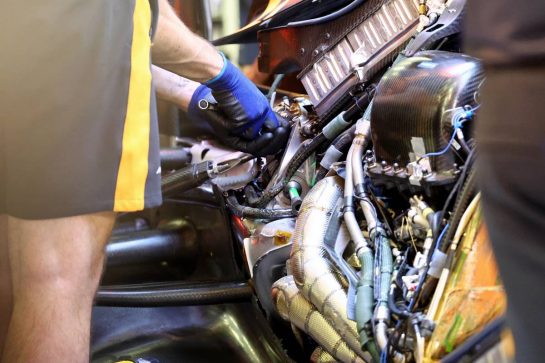 McLaren MCL36 sidepod detail.
10.03.2022. Formula 1 Testing, Sakhir, Bahrain, Day One.
- www.xpbimages.com, EMail: requests@xpbimages.com © Copyright: Batchelor / XPB Images