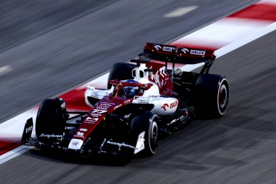 Valtteri Bottas (FIN) Alfa Romeo F1 Team C42.
10.03.2022. Formula 1 Testing, Sakhir, Bahrain, Day One.
- www.xpbimages.com, EMail: requests@xpbimages.com © Copyright: Coates / XPB Images