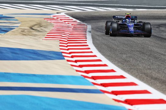 Nicholas Latifi (CDN) Williams Racing FW44.
11.03.2022. Formula 1 Testing, Sakhir, Bahrain, Day Two.
- www.xpbimages.com, EMail: requests@xpbimages.com © Copyright: Moy / XPB Images