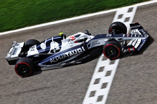 Yuki Tsunoda (JPN) AlphaTauri AT03.
11.03.2022. Formula 1 Testing, Sakhir, Bahrain, Day Two.
- www.xpbimages.com, EMail: requests@xpbimages.com © Copyright: Batchelor / XPB Images
