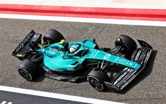 Sebastian Vettel (GER) Aston Martin F1 Team AMR22.
11.03.2022. Formula 1 Testing, Sakhir, Bahrain, Day Two.
- www.xpbimages.com, EMail: requests@xpbimages.com © Copyright: Batchelor / XPB Images