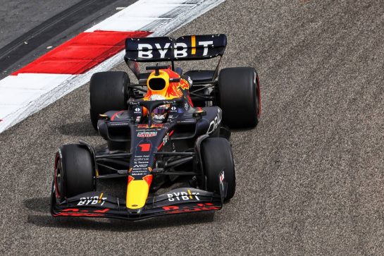 Max Verstappen (NLD) Red Bull Racing RB18.
11.03.2022. Formula 1 Testing, Sakhir, Bahrain, Day Two.
- www.xpbimages.com, EMail: requests@xpbimages.com © Copyright: Batchelor / XPB Images