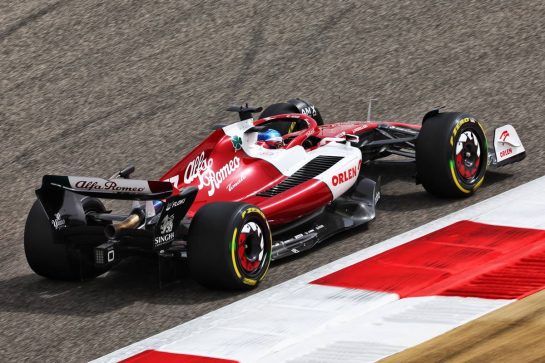 Valtteri Bottas (FIN) Alfa Romeo F1 Team C42.
11.03.2022. Formula 1 Testing, Sakhir, Bahrain, Day Two.
- www.xpbimages.com, EMail: requests@xpbimages.com © Copyright: Batchelor / XPB Images