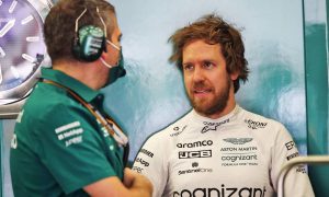 Aston Martin delays decision on Vettel until Friday