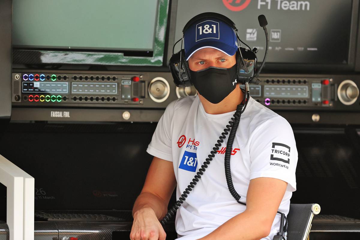Mick Schumacher (GER) Haas F1 Team. 11.03.2022. Formula 1 Testing, Sakhir, Bahrain