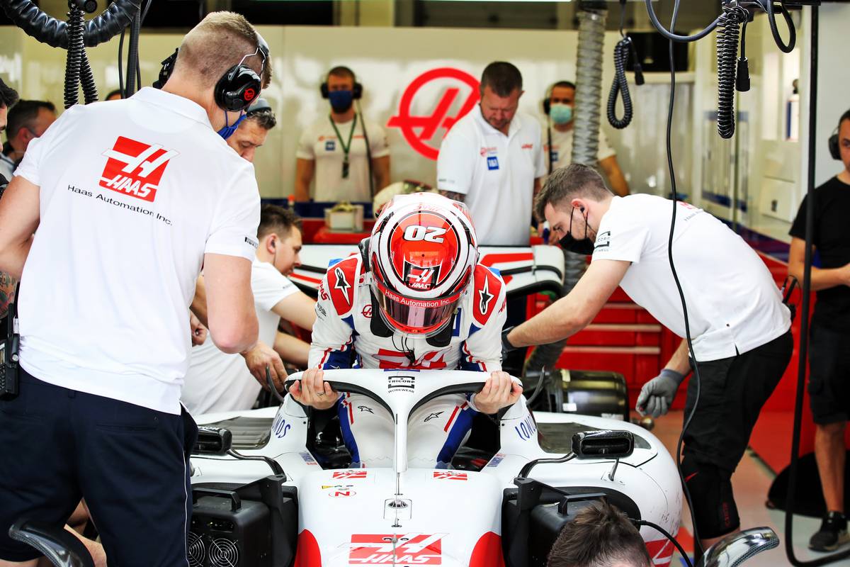 Kevin Magnussen (DEN) Haas VF-22. 12.03.2022. Formula 1 Testing, Sakhir, Bahrain