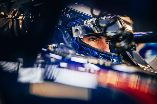 Nicholas Latifi (CDN) Williams Racing FW44.
12.03.2022. Formula 1 Testing, Sakhir, Bahrain, Day Three.
- www.xpbimages.com, EMail: requests@xpbimages.com © Copyright: Bearne / XPB Images