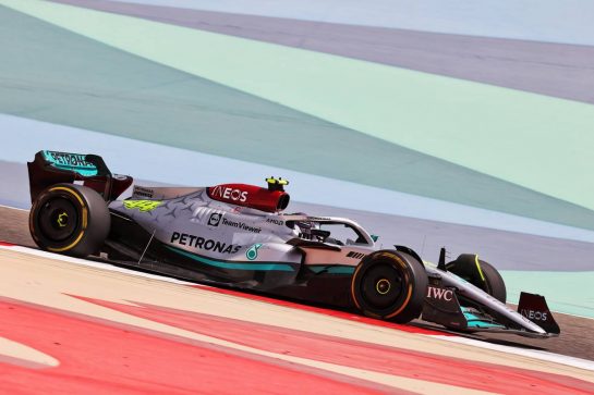 Lewis Hamilton (GBR) Mercedes AMG F1 W13.
12.03.2022. Formula 1 Testing, Sakhir, Bahrain, Day Three.
- www.xpbimages.com, EMail: requests@xpbimages.com © Copyright: Moy / XPB Images