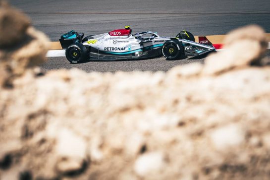 Lewis Hamilton (GBR) Mercedes AMG F1 W13.
12.03.2022. Formula 1 Testing, Sakhir, Bahrain, Day Three.
- www.xpbimages.com, EMail: requests@xpbimages.com © Copyright: Bearne / XPB Images