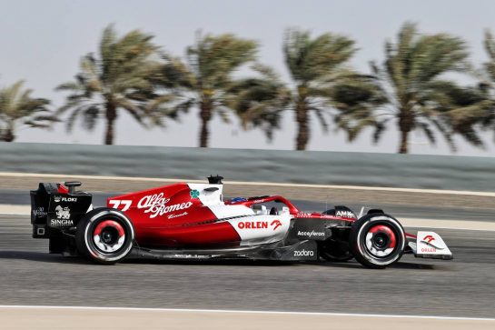 Valtteri Bottas (FIN) Alfa Romeo F1 Team C42.
12.03.2022. Formula 1 Testing, Sakhir, Bahrain, Day Three.
- www.xpbimages.com, EMail: requests@xpbimages.com © Copyright: Moy / XPB Images