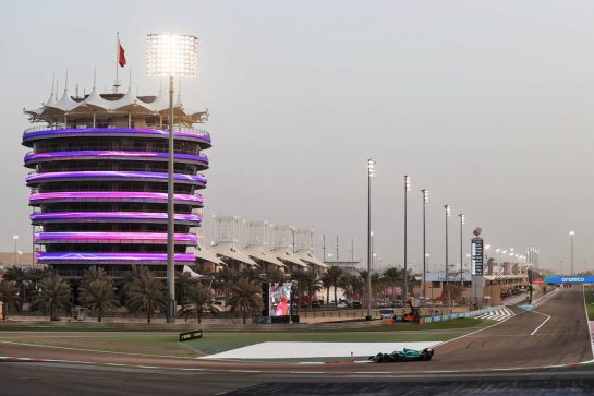 Sebastian Vettel (GER) Aston Martin F1 Team AMR22.
12.03.2022. Formula 1 Testing, Sakhir, Bahrain, Day Three.
- www.xpbimages.com, EMail: requests@xpbimages.com © Copyright: Moy / XPB Images