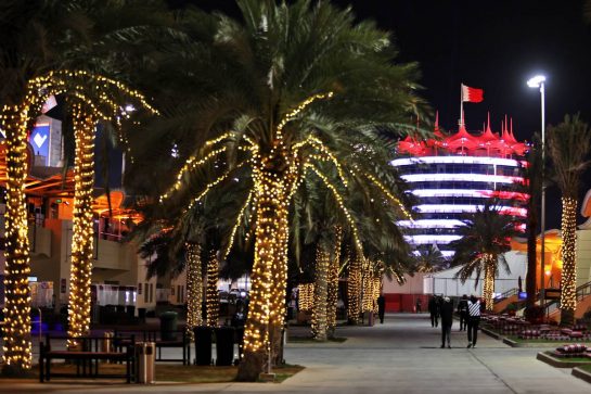 Paddock atmosphere.
17.03.2022. Formula 1 World Championship, Rd 1, Bahrain Grand Prix, Sakhir, Bahrain, Preparation Day.
- www.xpbimages.com, EMail: requests@xpbimages.com © Copyright: Moy / XPB Images