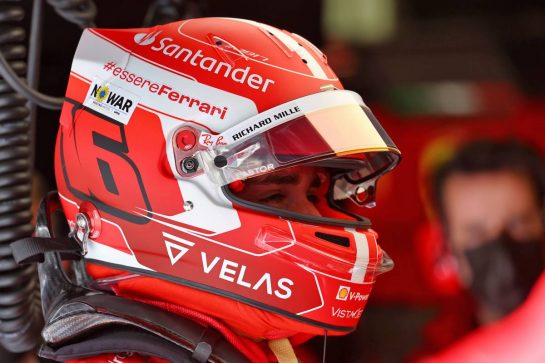 Charles Leclerc (MON) Ferrari.
18.03.2022. Formula 1 World Championship, Rd 1, Bahrain Grand Prix, Sakhir, Bahrain, Practice Day
- www.xpbimages.com, EMail: requests@xpbimages.com © Copyright: Batchelor / XPB Images