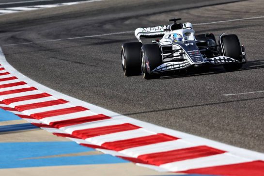 Pierre Gasly (FRA) AlphaTauri AT03.
18.03.2022. Formula 1 World Championship, Rd 1, Bahrain Grand Prix, Sakhir, Bahrain, Practice Day
- www.xpbimages.com, EMail: requests@xpbimages.com © Copyright: Batchelor / XPB Images