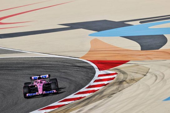 Fernando Alonso (ESP) Alpine F1 Team A522.
18.03.2022. Formula 1 World Championship, Rd 1, Bahrain Grand Prix, Sakhir, Bahrain, Practice Day
- www.xpbimages.com, EMail: requests@xpbimages.com © Copyright: Moy / XPB Images