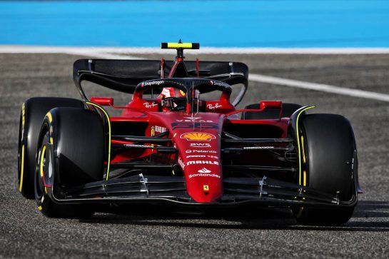 Carlos Sainz Jr (ESP) Ferrari F1-75.
18.03.2022. Formula 1 World Championship, Rd 1, Bahrain Grand Prix, Sakhir, Bahrain, Practice Day
 - www.xpbimages.com, EMail: requests@xpbimages.com © Copyright: Coates / XPB Images