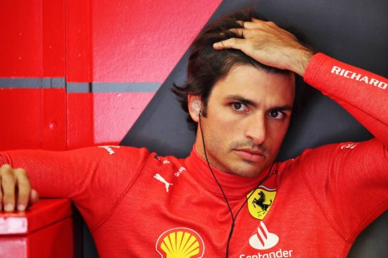 Carlos Sainz Jr (ESP) Ferrari.
18.03.2022. Formula 1 World Championship, Rd 1, Bahrain Grand Prix, Sakhir, Bahrain, Practice Day
 - www.xpbimages.com, EMail: requests@xpbimages.com © Copyright: Coates / XPB Images