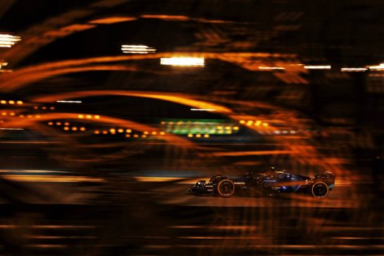 Nicholas Latifi (CDN) Williams Racing FW44.
18.03.2022. Formula 1 World Championship, Rd 1, Bahrain Grand Prix, Sakhir, Bahrain, Practice Day
- www.xpbimages.com, EMail: requests@xpbimages.com © Copyright: Bearne / XPB Images