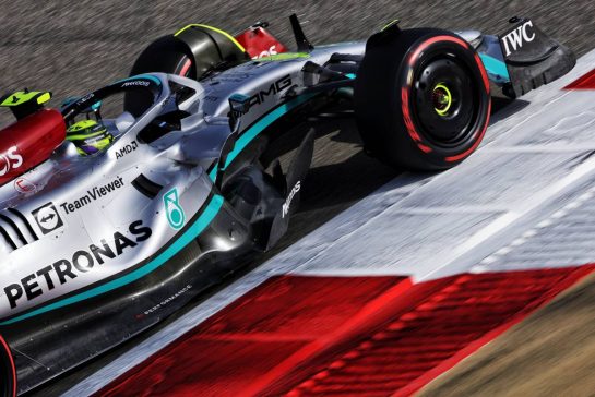 Lewis Hamilton (GBR) Mercedes AMG F1 W13.
19.03.2022. Formula 1 World Championship, Rd 1, Bahrain Grand Prix, Sakhir, Bahrain, Qualifying Day.
- www.xpbimages.com, EMail: requests@xpbimages.com © Copyright: Bearne / XPB Images