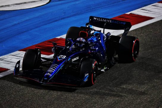 Alexander Albon (THA) Williams Racing FW44.
19.03.2022. Formula 1 World Championship, Rd 1, Bahrain Grand Prix, Sakhir, Bahrain, Qualifying Day.
 - www.xpbimages.com, EMail: requests@xpbimages.com © Copyright: Coates / XPB Images