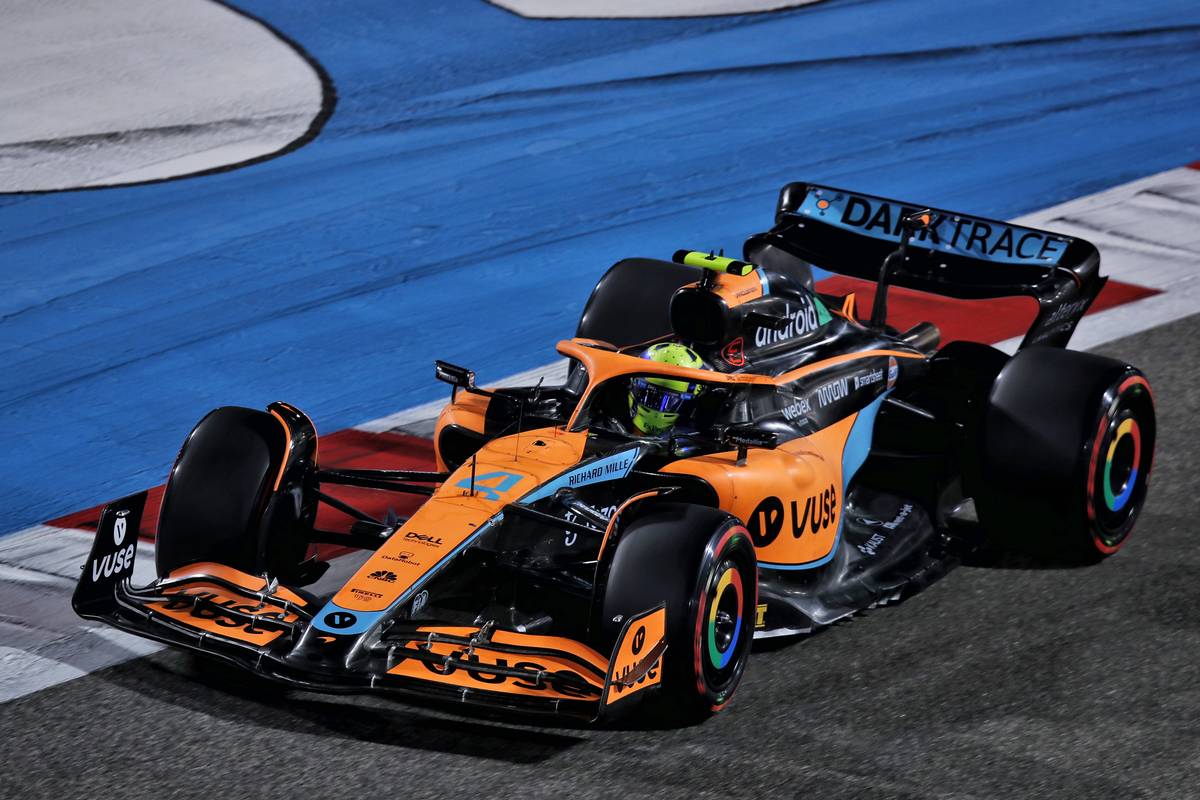 Lando Norris (GBR) McLaren MCL36. 19.03.2022. Formula 1 World Championship, Rd 1, Bahrain Grand Prix, Sakhir, Bahrain, Qualifying