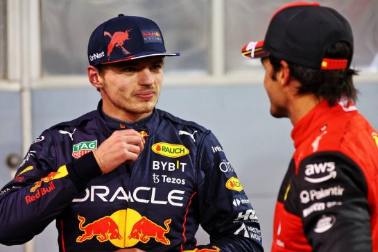 (L to R): Max Verstappen (NLD) Red Bull Racing with Carlos Sainz Jr (ESP) Ferrari in qualifying parc ferme.
19.03.2022. Formula 1 World Championship, Rd 1, Bahrain Grand Prix, Sakhir, Bahrain, Qualifying Day.
- www.xpbimages.com, EMail: requests@xpbimages.com © Copyright: Batchelor / XPB Images