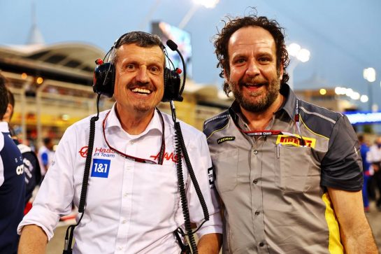 (L to R): Guenther Steiner (ITA) Haas F1 Team Prinicipal with Matteo Bonciani (ITA) Pirelli Head of Motorsport Communications on the grid.
20.03.2022. Formula 1 World Championship, Rd 1, Bahrain Grand Prix, Sakhir, Bahrain, Race Day.
- www.xpbimages.com, EMail: requests@xpbimages.com © Copyright: Batchelor / XPB Images