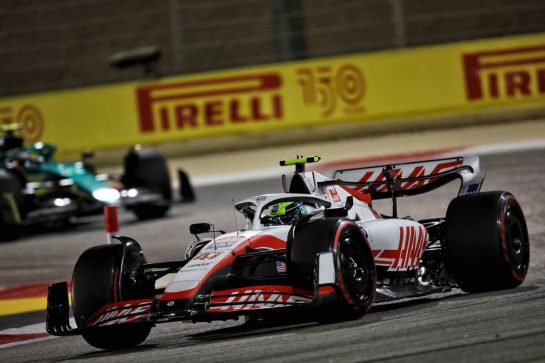 Mick Schumacher (GER) Haas VF-22.
20.03.2022. Formula 1 World Championship, Rd 1, Bahrain Grand Prix, Sakhir, Bahrain, Race Day.
 - www.xpbimages.com, EMail: requests@xpbimages.com © Copyright: Coates / XPB Images