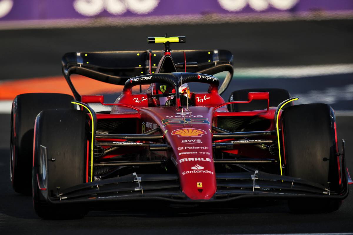 Carlos Sainz Jr (ESP) Ferrari F1-75. 25.03.2022 Formula 1 World Championship, Rd 2, Saudi Arabian Grand Prix, Jeddah, Saudi Arabia, Practice
