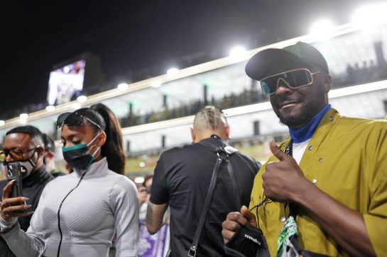 will.i.am (USA) Black Eyed Peas on the grid.
27.03.2022. Formula 1 World Championship, Rd 2, Saudi Arabian Grand Prix, Jeddah, Saudi Arabia, Race Day.
- www.xpbimages.com, EMail: requests@xpbimages.com © Copyright: Bearne / XPB Images