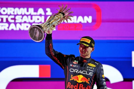 Race winner Max Verstappen (NLD) Red Bull Racing celebrates on the podium.
27.03.2022. Formula 1 World Championship, Rd 2, Saudi Arabian Grand Prix, Jeddah, Saudi Arabia, Race Day.
- www.xpbimages.com, EMail: requests@xpbimages.com © Copyright: Batchelor / XPB Images