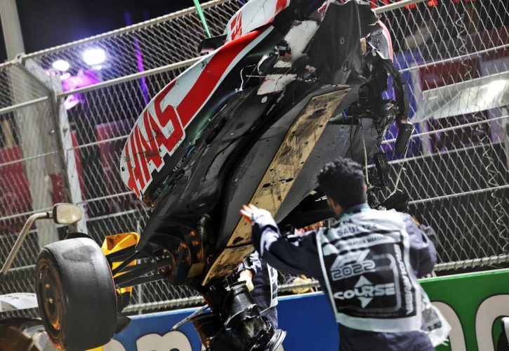 The damaged Haas VF-22 of Mick Schumacher (GER) Haas F1 Team is removed from the circuit after he crashed during qualifying. 26.03.2022. Formula 1 World Championship, Rd 2, Saudi Arabian Grand Prix, Jeddah