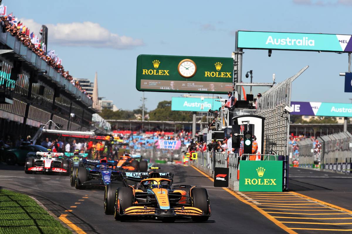 Lando Norris (GBR) McLaren MCL36 leaves the pits. 08.04.2022. Formula 1 World Championship, Rd 3, Australian Grand Prix, Albert Park, Melbourne