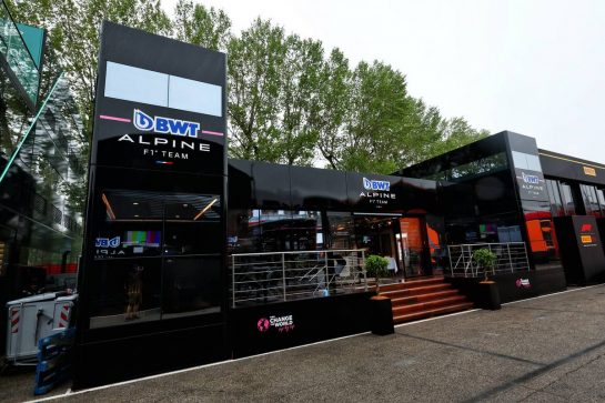 Alpine F1 Team motorhome in the paddock.
21.04.2022. Formula 1 World Championship, Rd 4, Emilia Romagna Grand Prix, Imola, Italy, Preparation Day.
- www.xpbimages.com, EMail: requests@xpbimages.com © Copyright: Batchelor / XPB Images