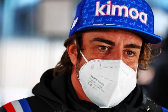Fernando Alonso (ESP) Alpine F1 Team.
22.04.2022. Formula 1 World Championship, Rd 4, Emilia Romagna Grand Prix, Imola, Italy, Qualifying Day.
- www.xpbimages.com, EMail: requests@xpbimages.com © Copyright: Batchelor / XPB Images