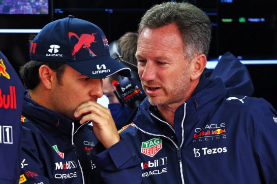 (L to R): Sergio Perez (MEX) Red Bull Racing and Christian Horner (GBR) Red Bull Racing Team Principal.
22.04.2022. Formula 1 World Championship, Rd 4, Emilia Romagna Grand Prix, Imola, Italy, Qualifying Day.
- www.xpbimages.com, EMail: requests@xpbimages.com © Copyright: Batchelor / XPB Images