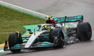 Hamilton: Each F1 weekend 'is a rescue' for Mercedes