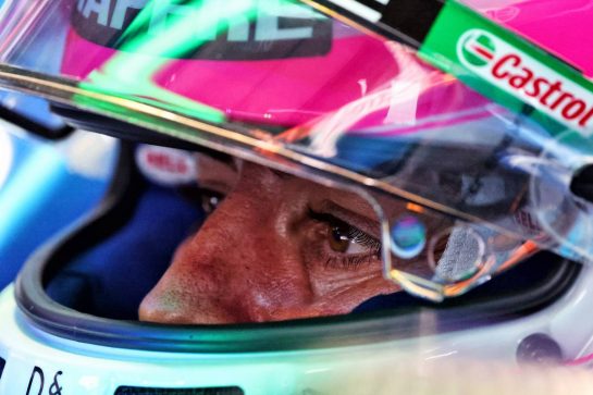Fernando Alonso (ESP) Alpine F1 Team A522.
22.04.2022. Formula 1 World Championship, Rd 4, Emilia Romagna Grand Prix, Imola, Italy, Qualifying Day.
- www.xpbimages.com, EMail: requests@xpbimages.com © Copyright: Batchelor / XPB Images