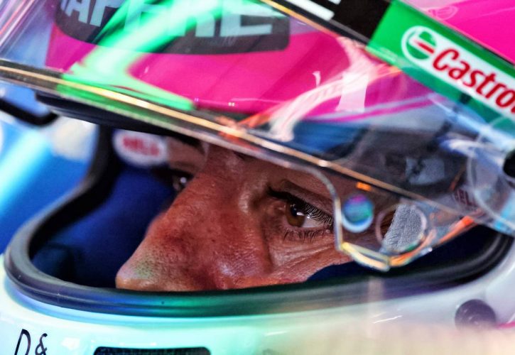 Fernando Alonso (ESP) Alpine F1 Team A522. 22.04.2022. Formula 1 World Championship, Rd 4, Emilia Romagna Grand Prix, Imola, Italy, Qualifying