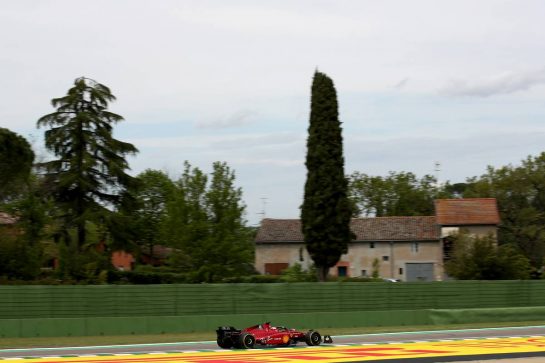 Charles Leclerc (MON) Ferrari F1-75.
23.04.2022. Formula 1 World Championship, Rd 4, Emilia Romagna Grand Prix, Imola, Italy, Sprint Day.
 - www.xpbimages.com, EMail: requests@xpbimages.com © Copyright: Coates / XPB Images