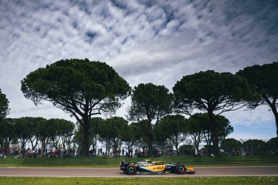 Lando Norris (GBR) McLaren MCL36.
23.04.2022. Formula 1 World Championship, Rd 4, Emilia Romagna Grand Prix, Imola, Italy, Sprint Day.
- www.xpbimages.com, EMail: requests@xpbimages.com © Copyright: Bearne / XPB Images