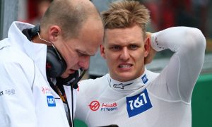 Sainz extension 'doesn't change much' for Schumacher