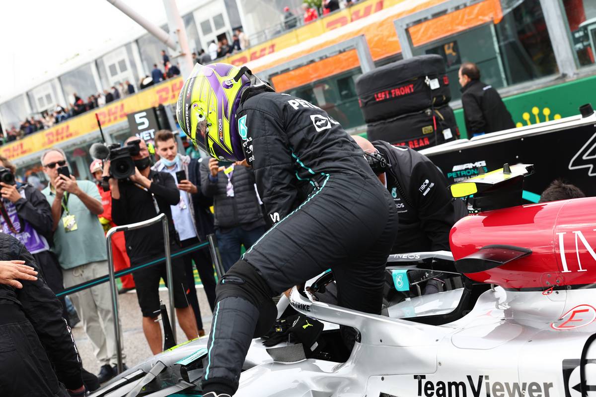 Lewis Hamilton (GBR) Mercedes AMG F1 W13. 24.04.2022. Formula 1 World Championship, Rd 4, Emilia Romagna Grand Prix, Imola, Italy, Race