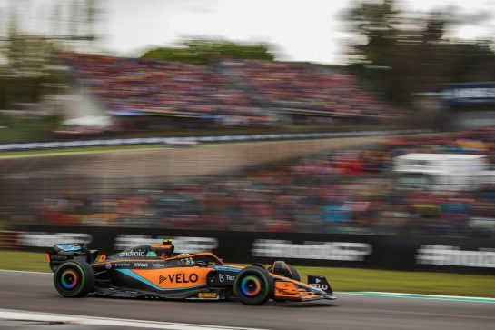 Lando Norris (GBR) McLaren MCL36.
24.04.2022. Formula 1 World Championship, Rd 4, Emilia Romagna Grand Prix, Imola, Italy, Race Day.
- www.xpbimages.com, EMail: requests@xpbimages.com © Copyright: Bearne / XPB Images