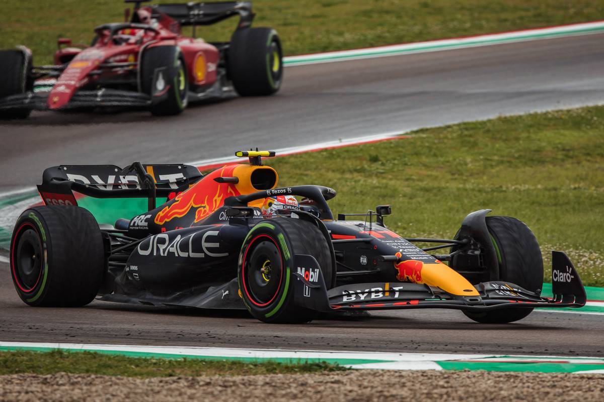 Sergio Perez (MEX) Red Bull Racing RB18. 24.04.2022. Formula 1 World Championship, Rd 4, Emilia Romagna Grand Prix, Imola, Italy, Race