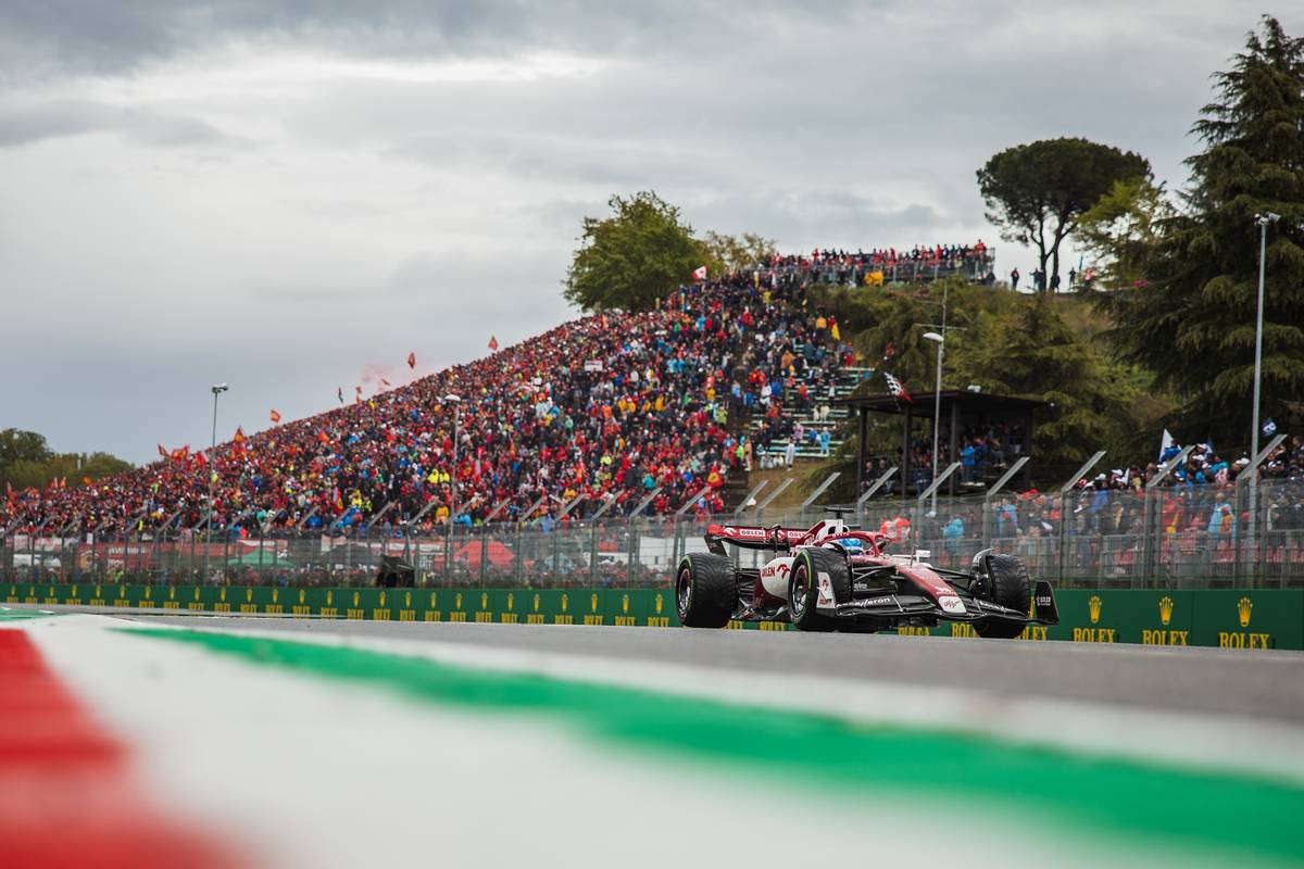 Valtteri Bottas (FIN) Alfa Romeo F1 Team C42. 24.04.2022. Formula 1 World Championship, Rd 4, Emilia Romagna Grand Prix, Imola, Italy, Race